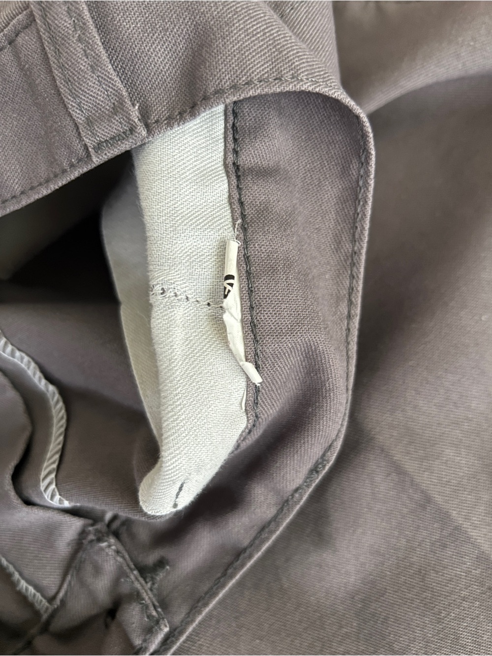 Dickies Flat Front Shorts Utility Pocket Grey 12.5” Inseam - Picture 3 of 6